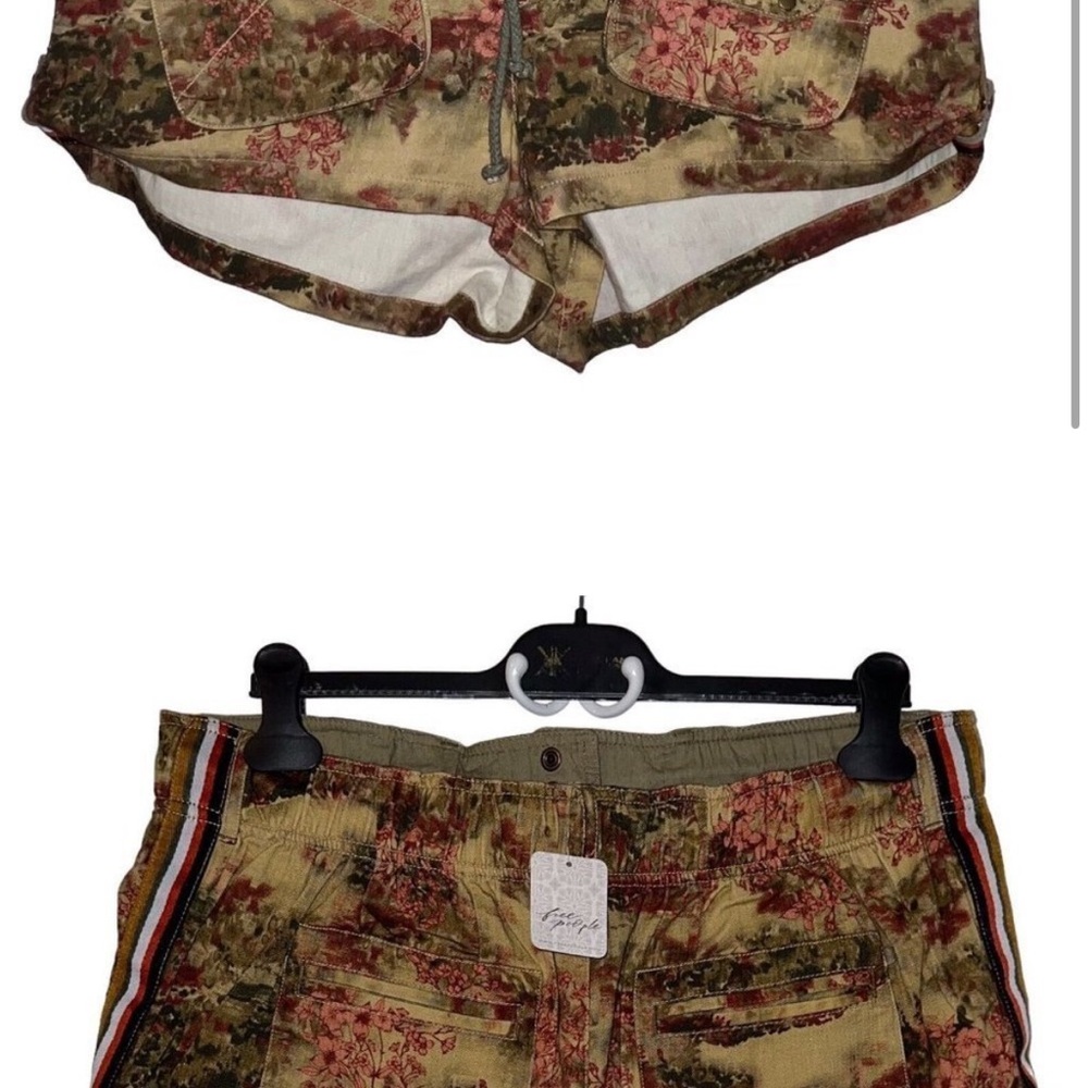 NWT Free People Waimea Slouchy Printed Shorts / Earth Combo Large Women Pockets